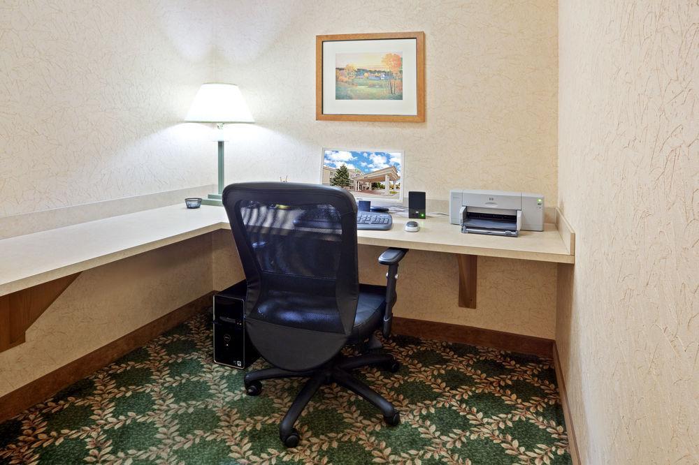 Holiday Inn Express Hotel & Suites Idaho Falls, An Ihg Hotel Facilities photo