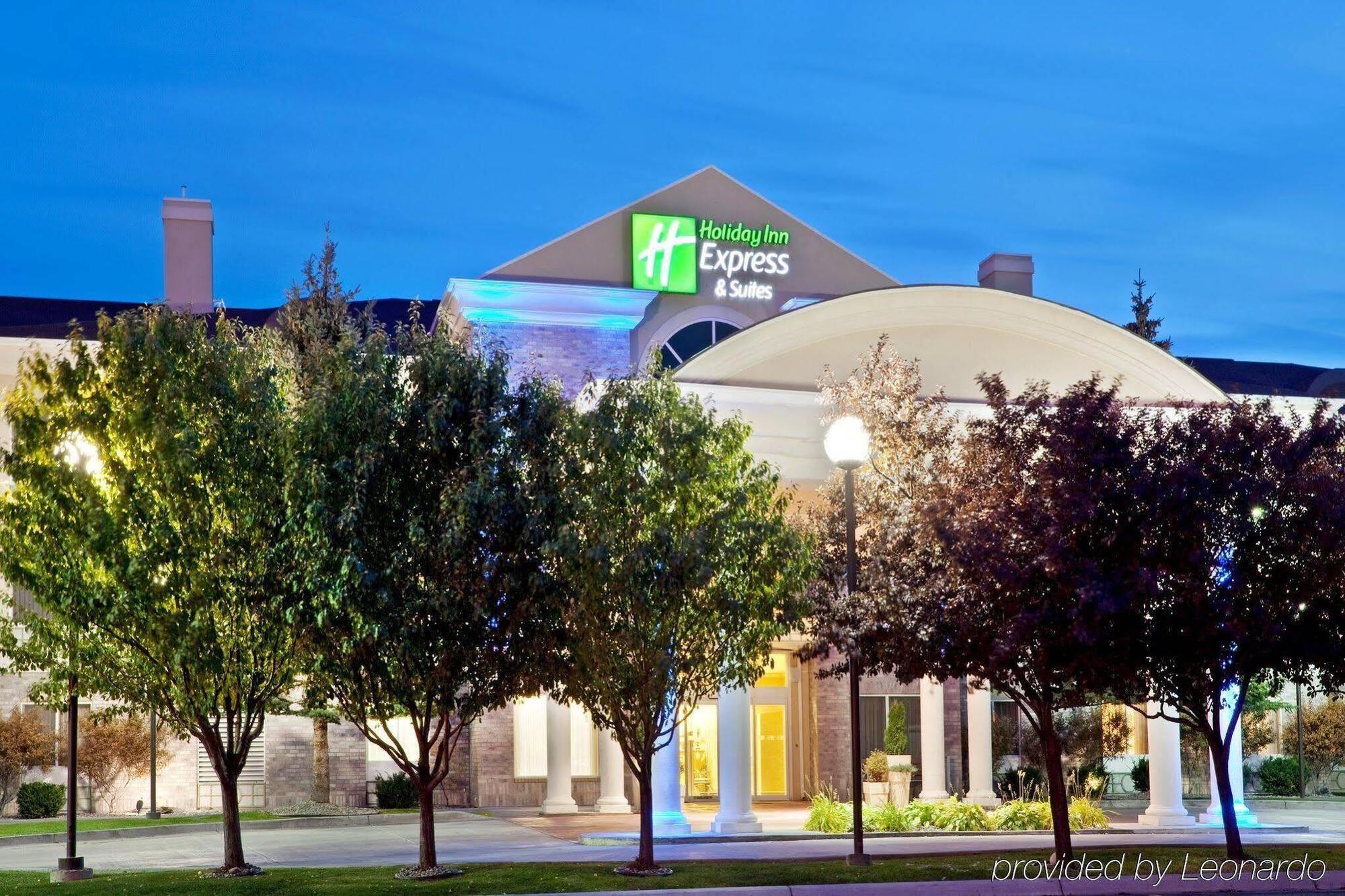 Holiday Inn Express Hotel & Suites Idaho Falls, An Ihg Hotel Exterior photo